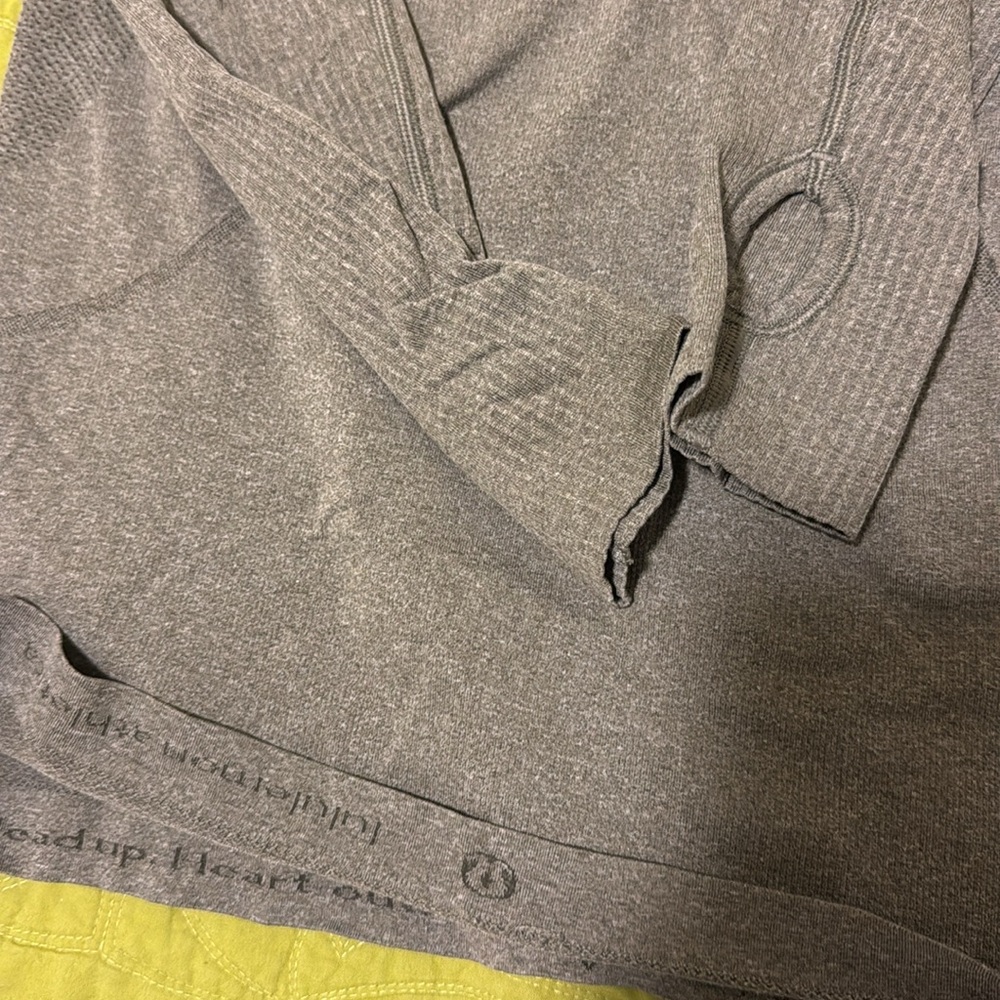 Lululemon - Picture 2 of 2